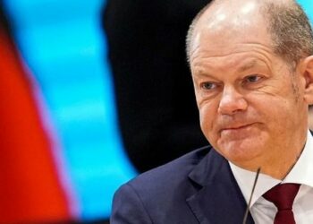 Олаф Шольц назвав умову початку переговорів з Путіним