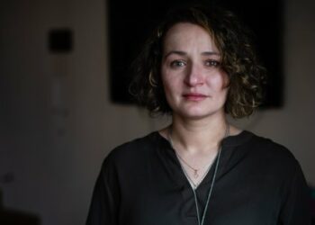 У Львові презентують фотовиставку, присвячену дружинам загиблих Героїв