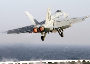 Австралія відреагувала на прохання України надати списані винищувачі F-18