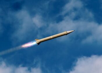 Окупанти здійснили ракетний обстріл Харкова, є постраждалі