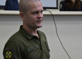 Київський військком Олександр Гусарін та посадовець КМДА переправляли ухилянтів за кордон