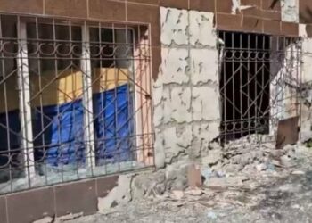 Росіяни обстріляли будівлю гімназії в Херсоні