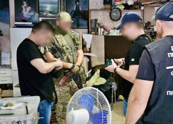 На Одещині ветеран-мистецтвознавець нав'язував російську пропаганду учням