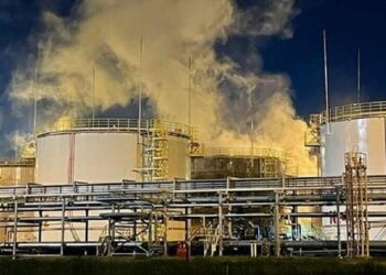 Безпілотники СБУ атакували нафтопереробний завод у Краснодарському краї РФ