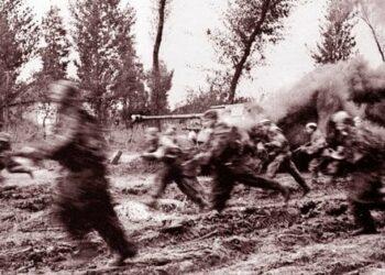 Можуть повторити, або Урок для історії України