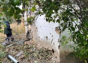 Внаслідок обстрілу передмістя Херсона тяжко поранена 11-річна дівчинка