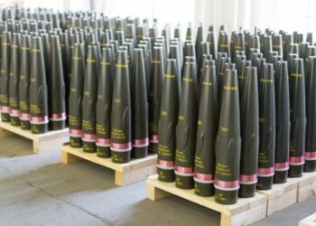Rheinmetall отримала велике замовлення від невідомої країни на снаряди для України