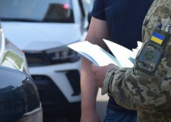 На Львівщині волонтер через суд скасував заборону в перетині кордону