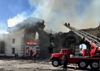 Росіяни зруйнували ракетами С-300 залізничний вокзал в Костянтинівці