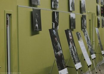 У Центрі Шептицького відкрили інтерактивну фотовиставку про воїнів ЗСУ