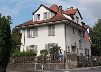 Російський дипломат намагався купити зброю перед Самітом миру у Швейцарії