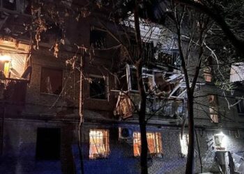 Росіяни атакували керованими авіабомбами житлову забудову Запоріжжя