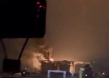 У Воронезькій області внаслідок атаки дронів сталась пожежа на НПЗ